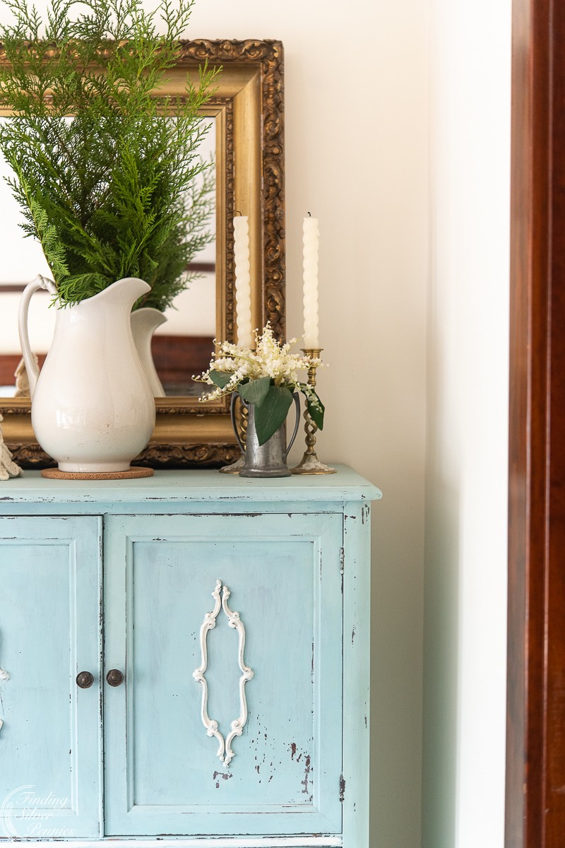 Coastal Christmas Decorations in the Dining Room - Finding Silver Pennies